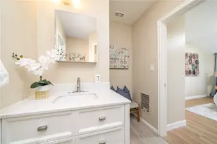 7057 Babcock, North Hollywood, CA 91605 - Photo 10