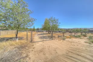 59145 Roger, Anza, CA 92539 - Photo 2