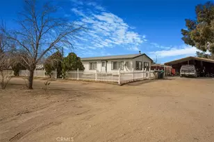 13378 Paramount Rd, Phelan, CA 92371 - Photo 44