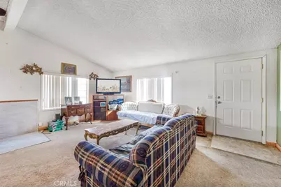 13378 Paramount Road, Phelan, CA 92371 - Photo 24