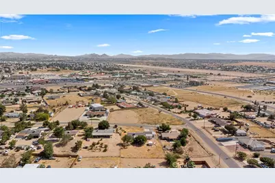 18215 Carob, Hesperia, CA 92345 - Photo 24