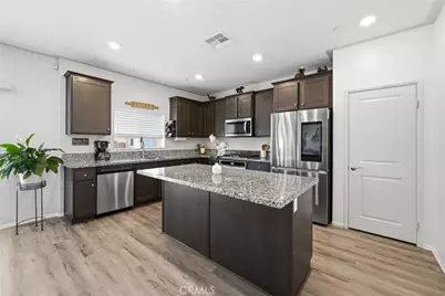 13070 Sierra Madre Court, Victorville, CA 92394 - Photo 16
