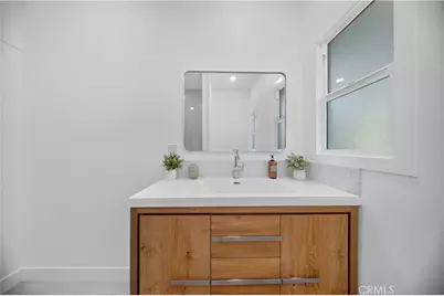 1305 W 46th, Los Angeles, CA 90037 - Photo 16