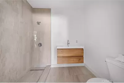 1305 W 46th, Los Angeles, CA 90037 - Photo 8