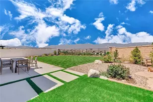 2573 Hannah Crk Ln, Rialto, CA 92377 - Photo 1