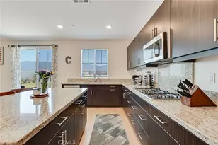 2573 Hannah Crk Ln, Rialto, CA 92377 - Photo 18