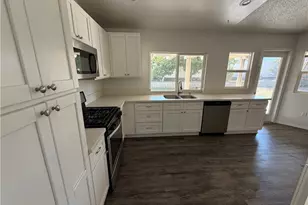 30957 Greensboro Dr, Temecula, CA 92592 - Photo 10
