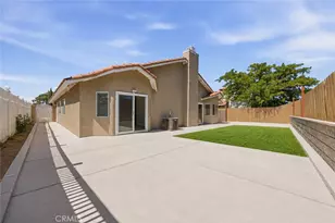 12631 Blazing Star Ln, Victorville, CA 92392 - Photo 32