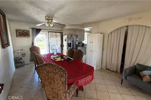 11890 Jacaranda, Hesperia, CA 92345 - Photo 10