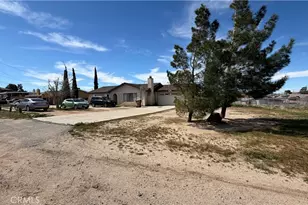 11890 Jacaranda, Hesperia, CA 92345 - Photo 4