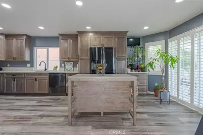1199 Runaway Circle, Colton, CA 92324 - Photo 6