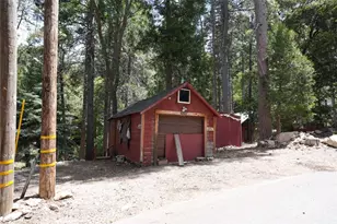 25020 Moon Dr, Crestline, CA 92325 - Photo 6
