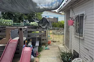 9726 Bowman, South Gate, CA 90280 - Photo 4