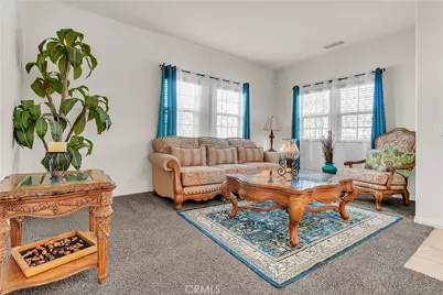 16341 Freesia, Fontana, CA 92336 - Photo 6