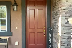 16341 Freesia, Fontana, CA 92336 - Photo 2