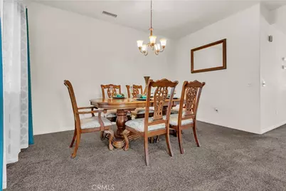 16341 Freesia, Fontana, CA 92336 - Photo 8