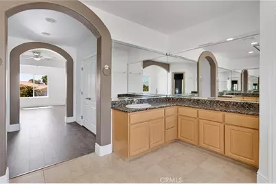 16245 Ridge View Drive, Apple Valley, CA 92307 - Photo 58
