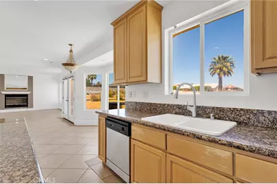 16245 Ridge View Drive, Apple Valley, CA 92307 - Photo 22