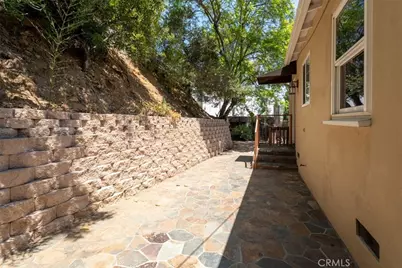 8248 Mannix, Los Angeles, CA 90046 - Photo 16