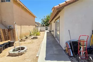 12410 Basswood, Victorville, CA 92395 - Photo 4