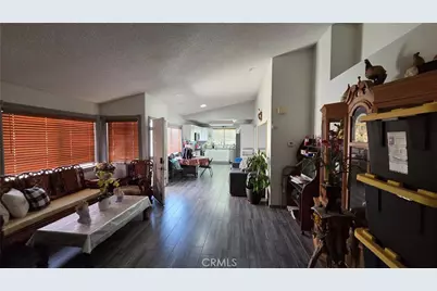 12410 Basswood, Victorville, CA 92395 - Photo 8