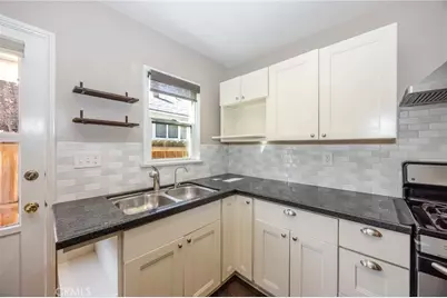 306 S Center, Redlands, CA 92373 - Photo 12