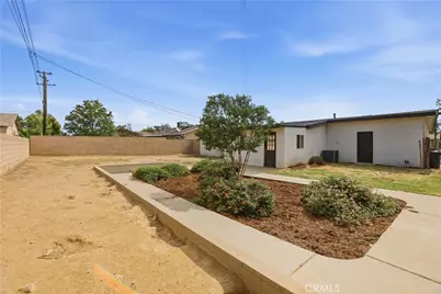 1520 S San Dimas, Bloomington, CA 92316 - Photo 2