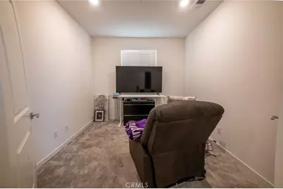 2651 Emerald Bay, Rialto, CA 92377 - Photo 18