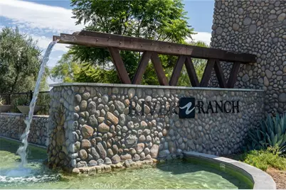 2651 Emerald Bay, Rialto, CA 92377 - Photo 32