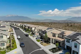 2651 Emerald Bay, Rialto, CA 92377 - Photo 4