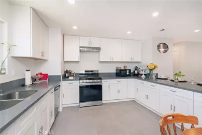 10707 Redwood, Hesperia, CA 92345 - Photo 2
