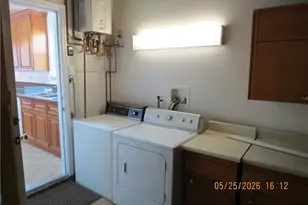 6145 N Fairvale Dr, Azusa, CA 91702 - Photo 18