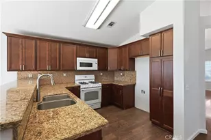 2885 W Calle Vista, Rialto, CA 92377 - Photo 10