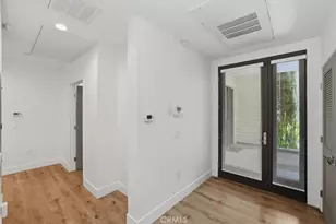 239 S Marengo Ave, Pasadena, CA 91101 - Photo 16