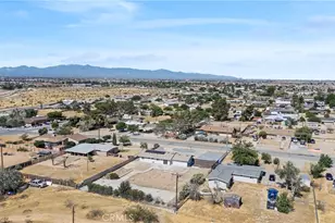 15431 Condor, Victorville, CA 92394 - Photo 44