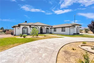 7381 Cygnet Rd, Phelan, CA 92371 - Photo 2