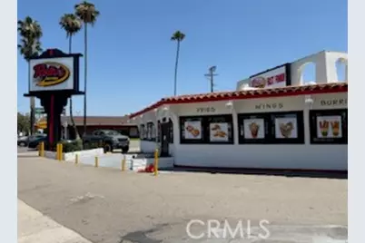 5568 Lankershim Boulevard, North Hollywood, CA 91601 - Photo 2