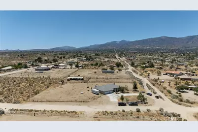 11671 Desert View, Pinon Hills, CA 92372 - Photo 36