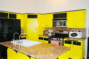 15144 Macadamia Ct, Fontana, CA 92335 - Photo 20