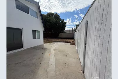 23767 Via Helina, Valencia, CA 91355 - Photo 38