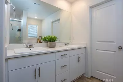 2467 Gunner Ridge Way, Rialto, CA 92377 - Photo 10