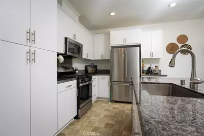 2467 Gunner Ridge Way, Rialto, CA 92377 - Photo 8