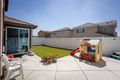 2467 Gunner Ridge Way, Rialto, CA 92377 - Photo 18