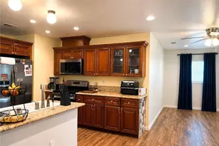 2972 Westchester Dr, Riverside, CA 92503 - Photo 4