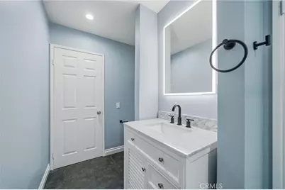 324 E Plymouth Street #21, Inglewood, CA 90302 - Photo 2