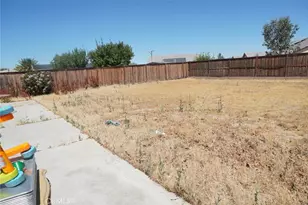 16026 Greyrock, Victorville, CA 92395 - Photo 26