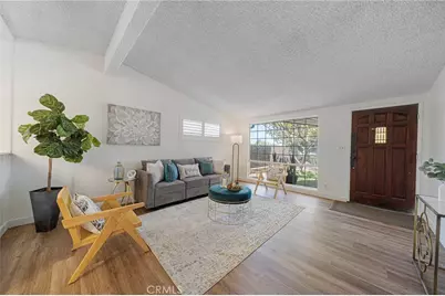 542 N Louise Avenue, Azusa, CA 91702 - Photo 2