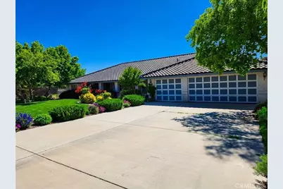 19345 Oneida Road, Apple Valley, CA 92307 - Photo 1