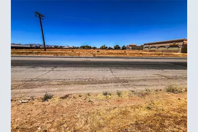 11125 Hesperia Road, Hesperia, CA 92345 - Photo 4