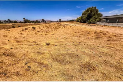 11125 Hesperia Road, Hesperia, CA 92345 - Photo 2
